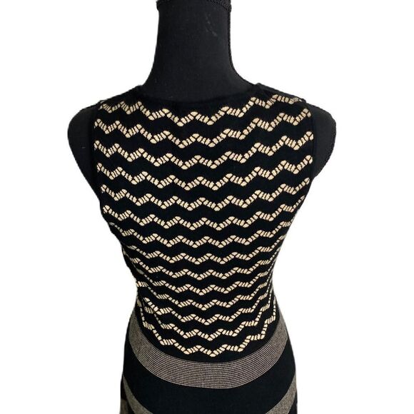 #181 CECE by CYNTHIA STEEFE Knit Sleeveless Dress - Picture 4 of 5